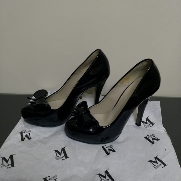 Shoes - Picture 4 of 4